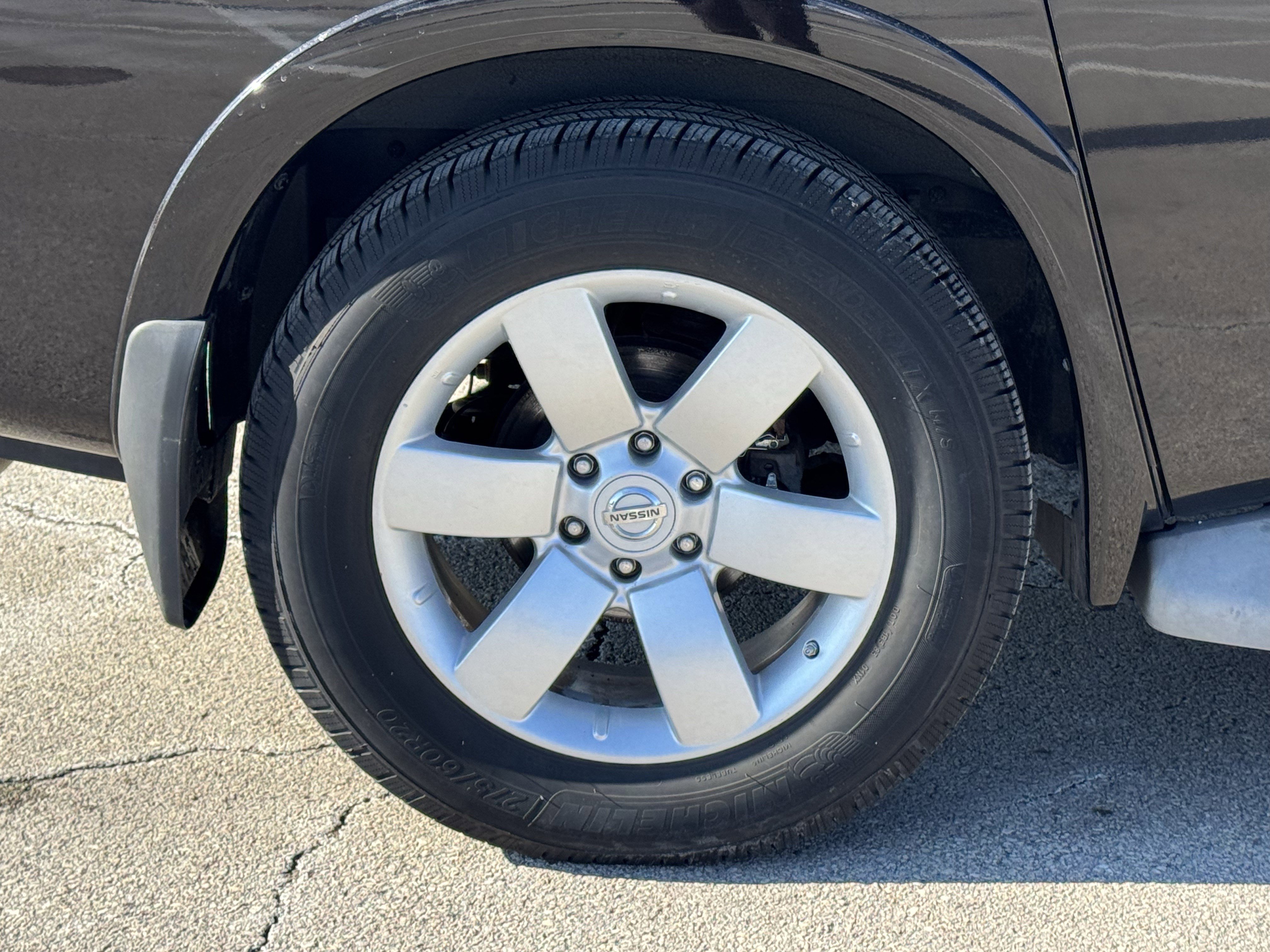 Used 2011 Nissan Armada SL image 40