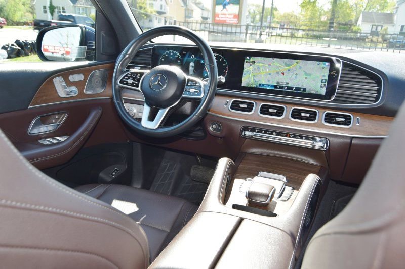 Used 2021 Mercedes-Benz GLE 350 4MATIC image 26