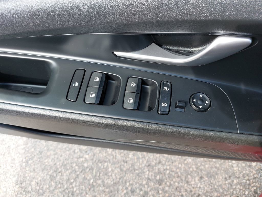 Used 2023 Hyundai Elantra Blue FWD image 29