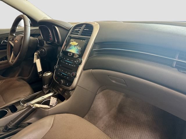 Used 2014 Chevrolet Malibu LT FWD image 26