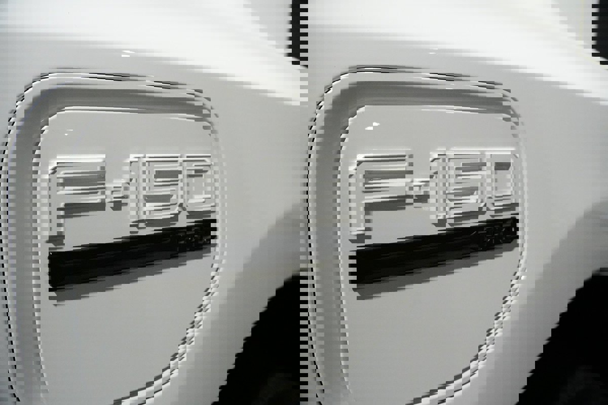 Used 2022 Ford F150 Lightning Pro image 4