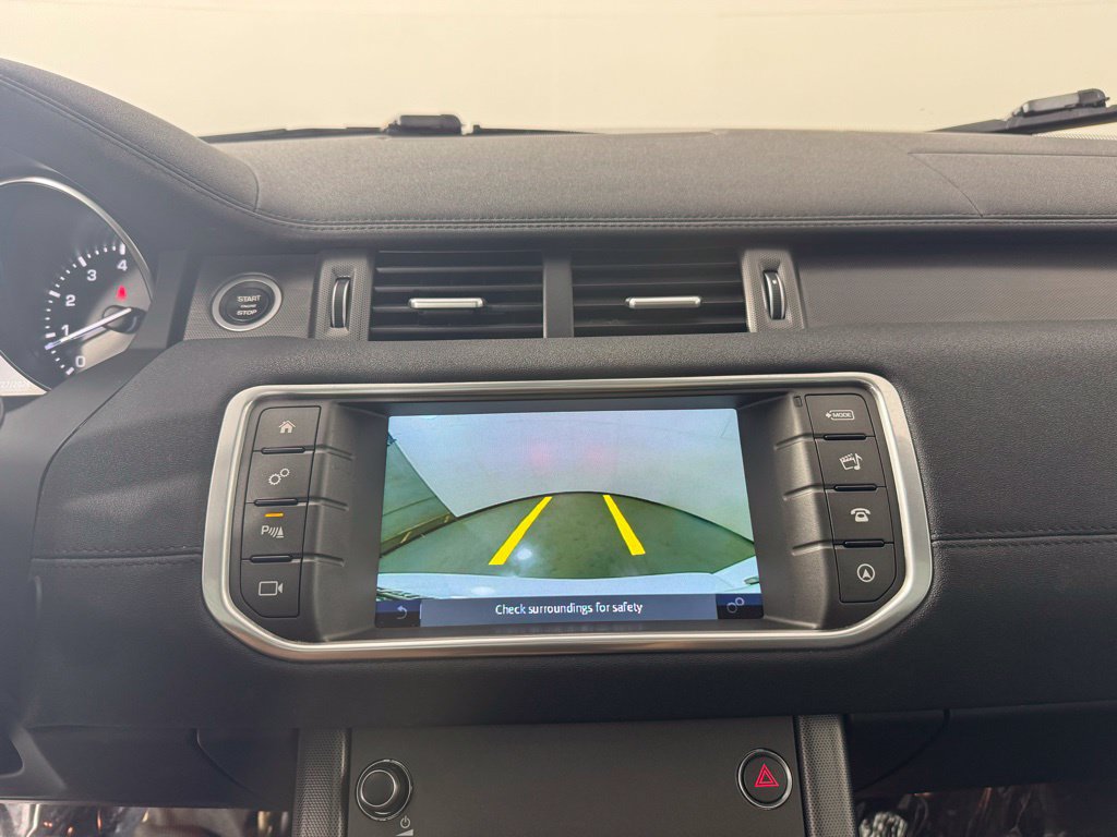 Used 2019 Land Rover Range Rover Evoque SE AWD/4WD image 25