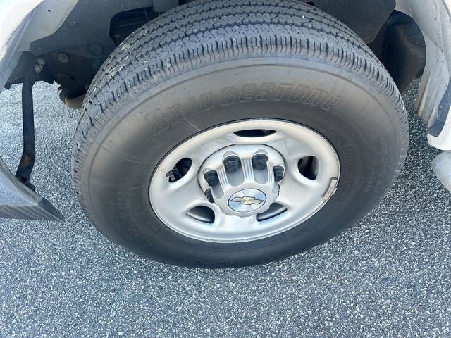 Used 2022 Chevrolet Express 2500 w/ Driver Convenience Package image 6