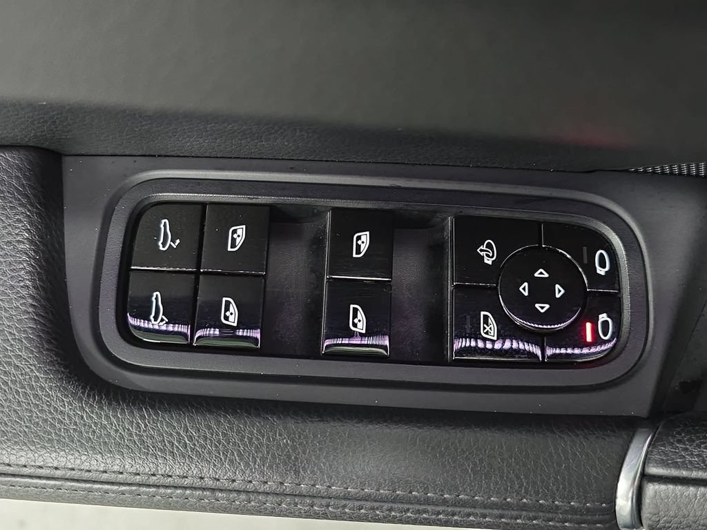 Certified 2020 Porsche Cayenne AWD/4WD image 24