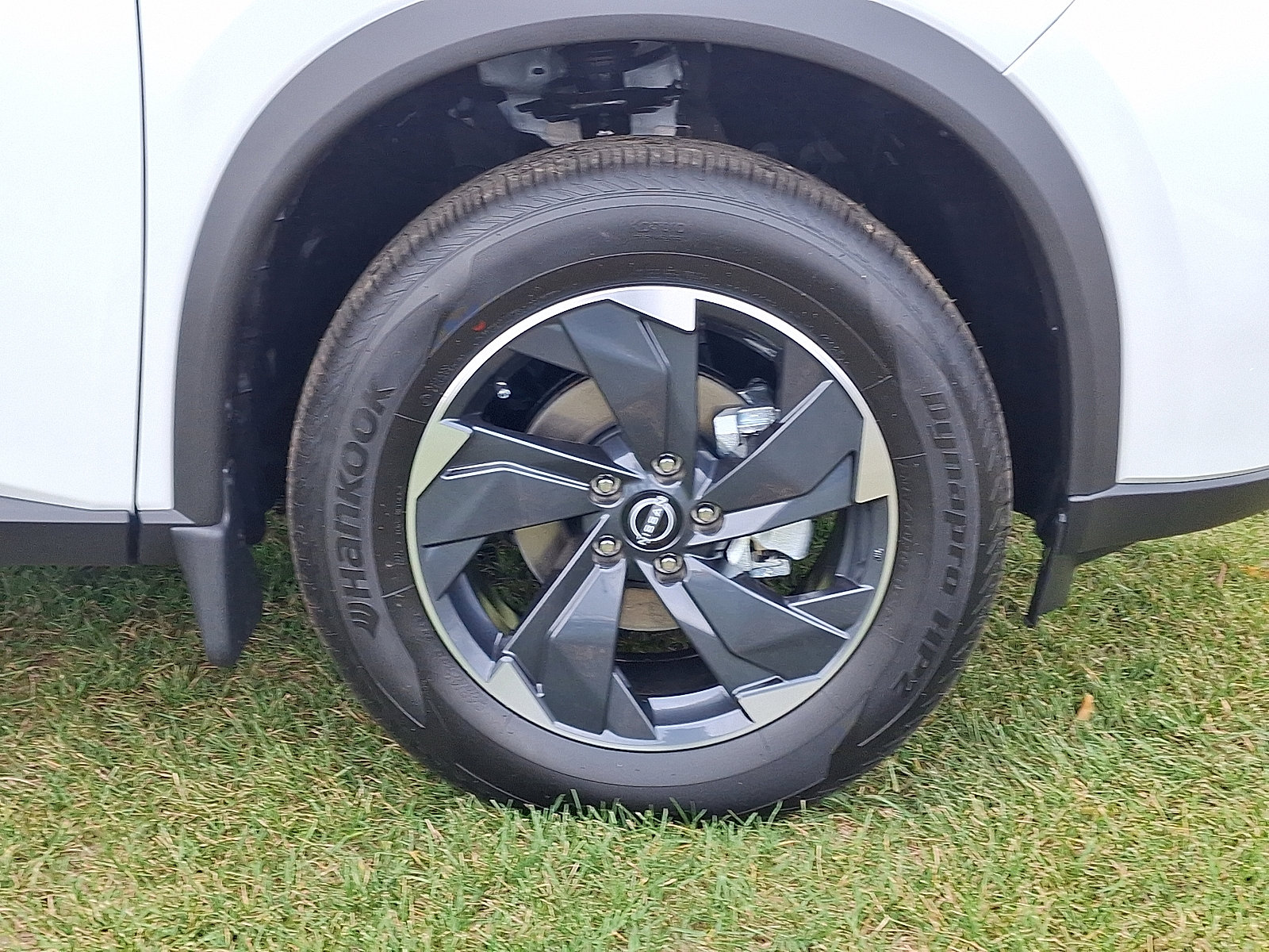 Used 2026 Nissan Rogue SV w/ SV Premium Package image 8