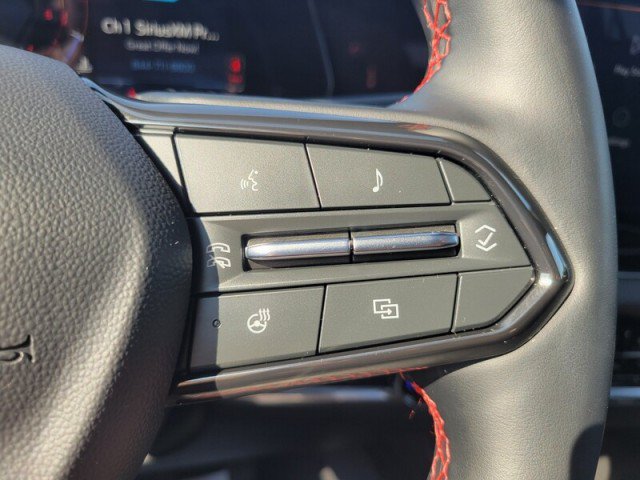 Used 2025 Chevrolet Equinox RS w/ Convenience Package III FWD image 19