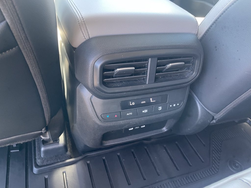 Used 2025 Honda Pilot EX-L image 25