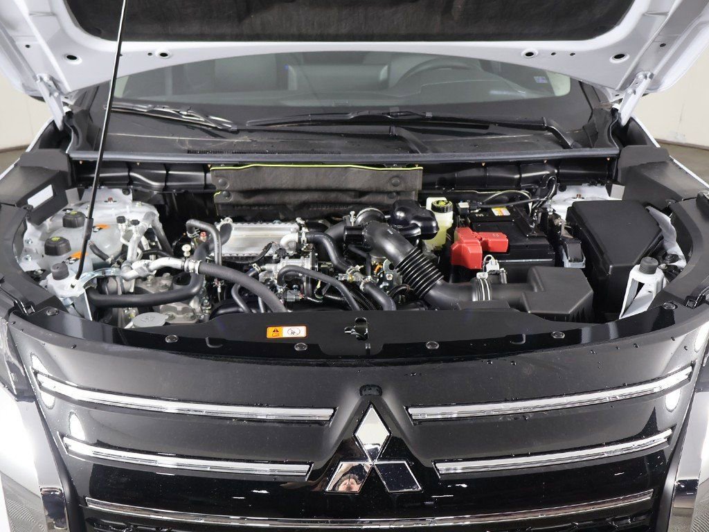 New 2026 Mitsubishi Outlander ES AWD/4WD image 19