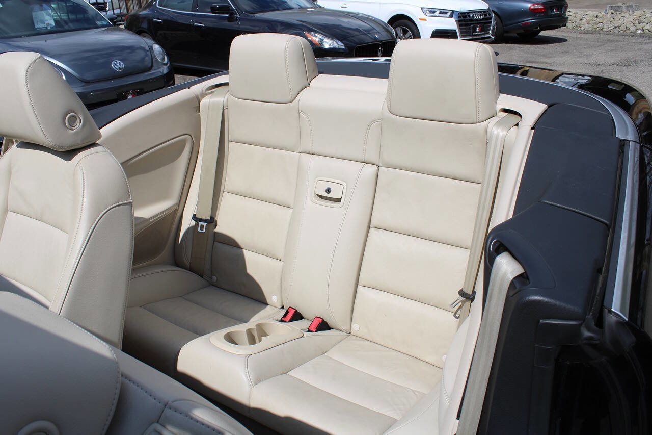Used 2013 Volkswagen Eos Lux image 30