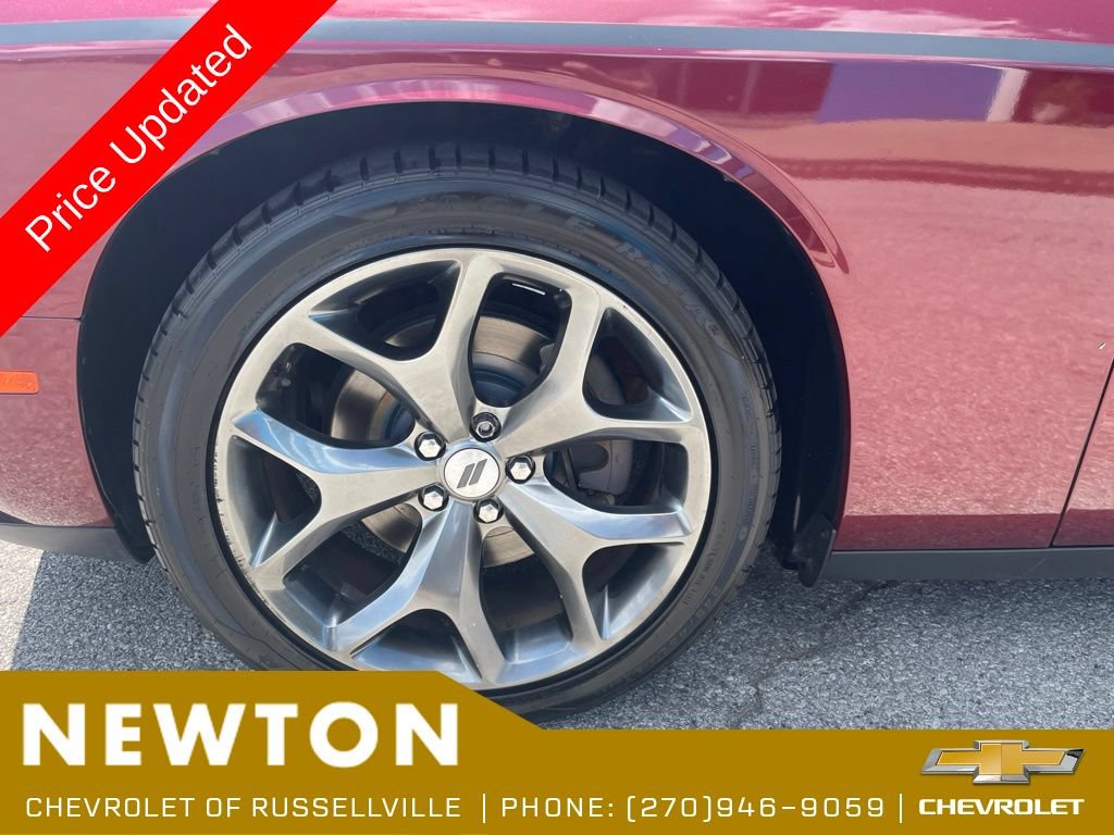 Used 2017 Dodge Challenger SXT Plus RWD image 36