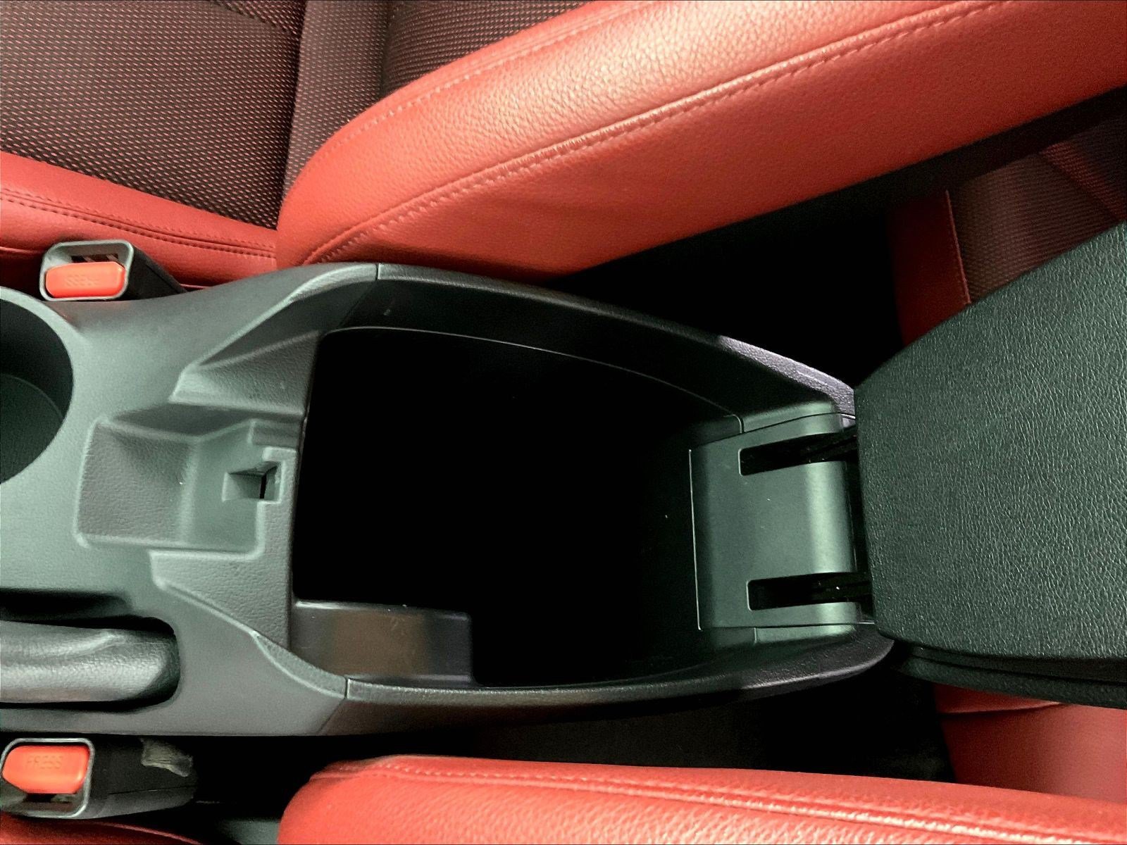 Used 2016 Hyundai Veloster Turbo R-Spec FWD image 34