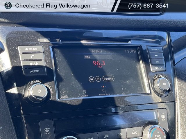 Used 2021 Nissan Rogue Sport SV image 36