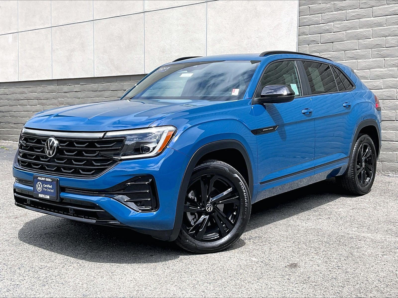 Certified 2025 Volkswagen Atlas Cross Sport SEL R-Line AWD/4WD image 12