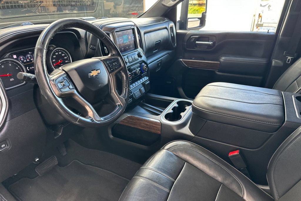 Used 2023 Chevrolet Silverado 2500 High Country AWD/4WD image 9