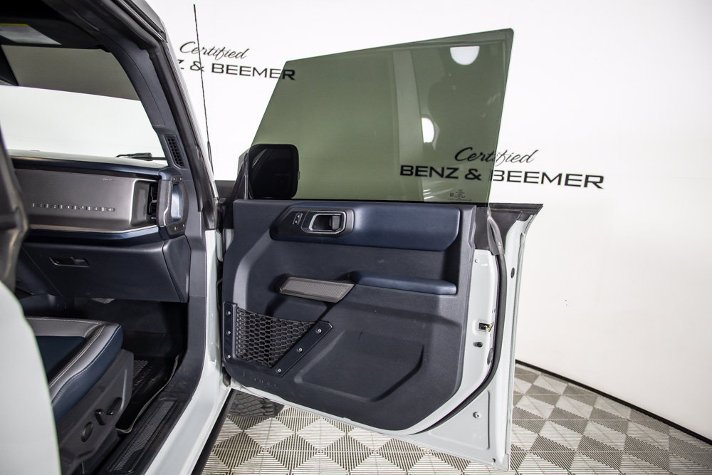 Used 2021 Ford Bronco First Edition AWD/4WD image 19