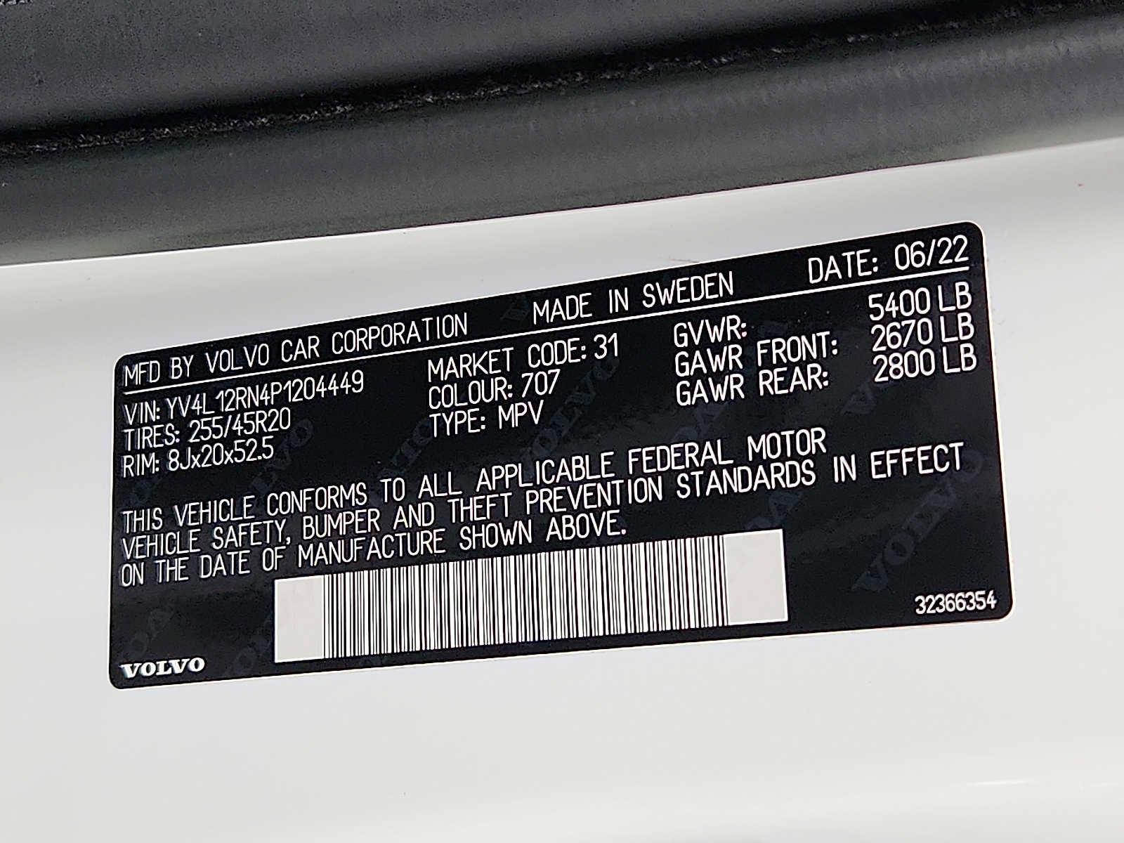 Certified 2023 Volvo XC60 B5 Plus w/ Climate Package image 26