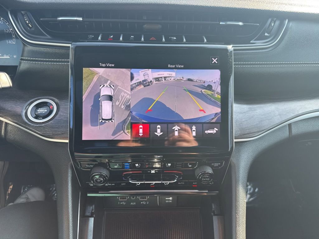 Used 2024 Jeep Grand Cherokee L Limited w/ Luxury Tech Group II image 26