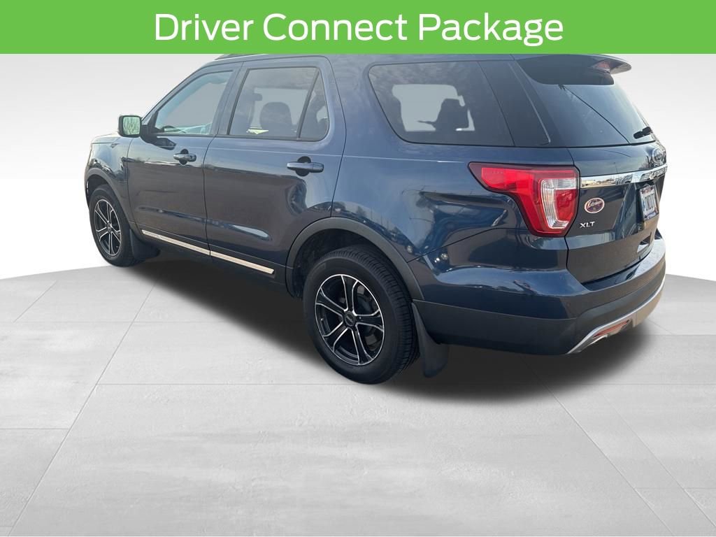 Used 2017 Ford Explorer XLT w/ Equipment Group 202A image 7