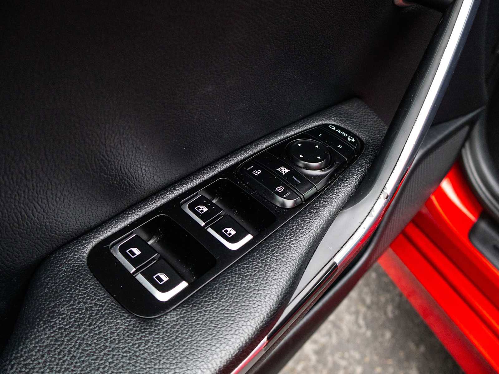 Used 2019 Kia Stinger RWD image 17