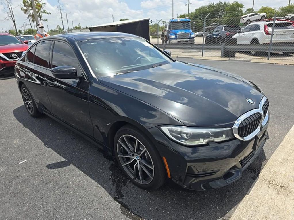 Used 2021 BMW 330i xDrive Sedan AWD/4WD image 3