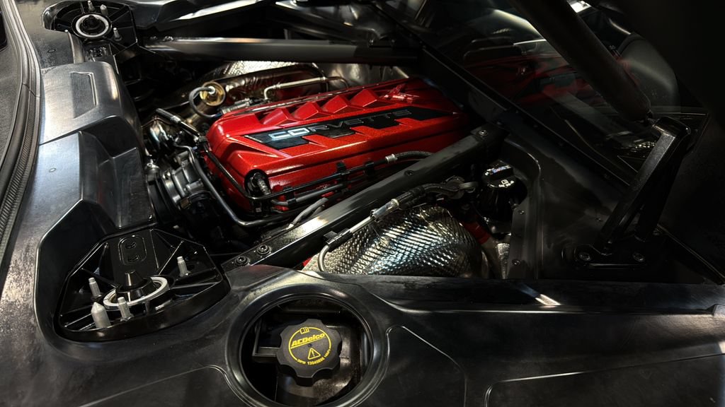 Used 2024 Chevrolet Corvette Stingray Preferred Cpe w/ Battery Protection Package RWD image 39