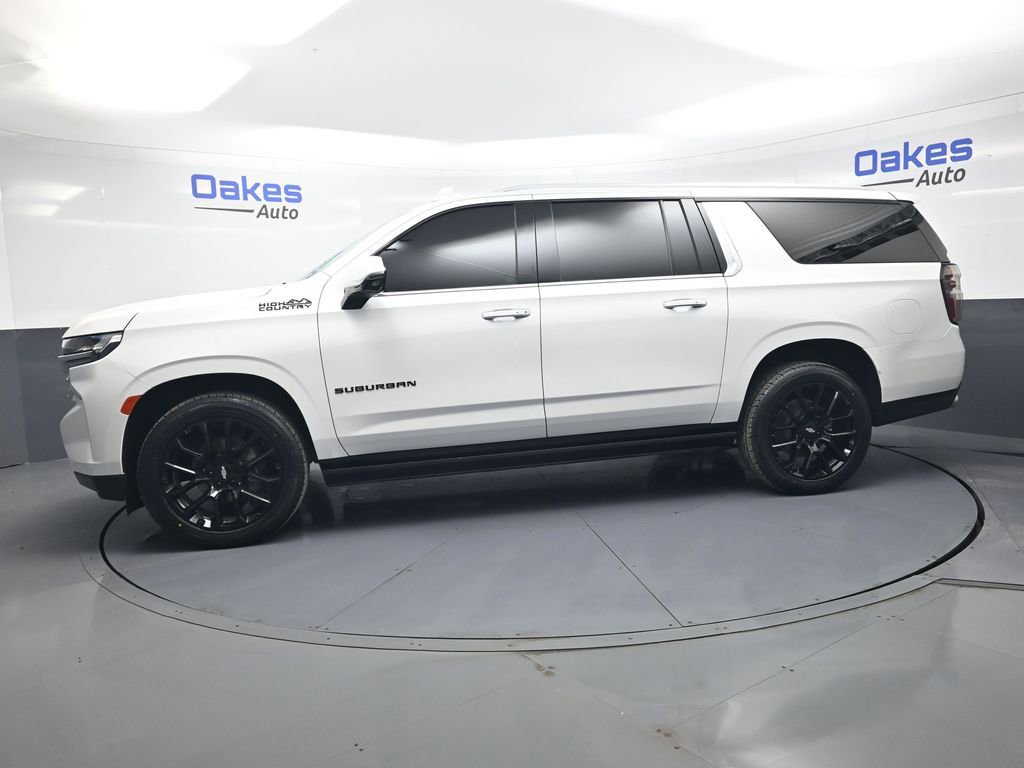 Used 2023 Chevrolet Suburban High Country w/ Premium Package 2 AWD/4WD image 5