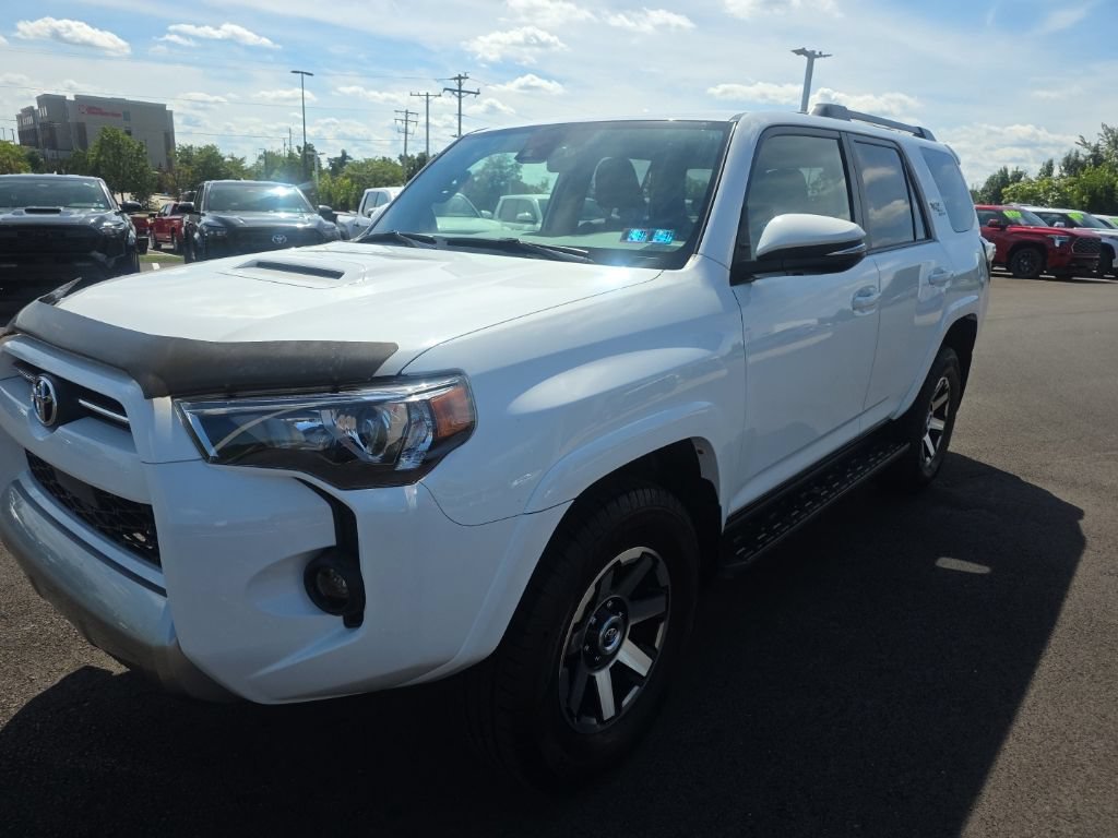 Used 2021 Toyota 4Runner TRD Off-Road Premium w/ Moonroof Package AWD/4WD image 3