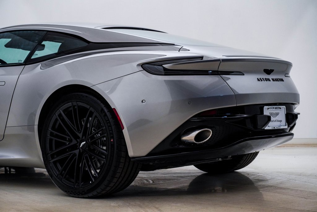 Used 2024 Aston Martin DB12 Coupe image 11