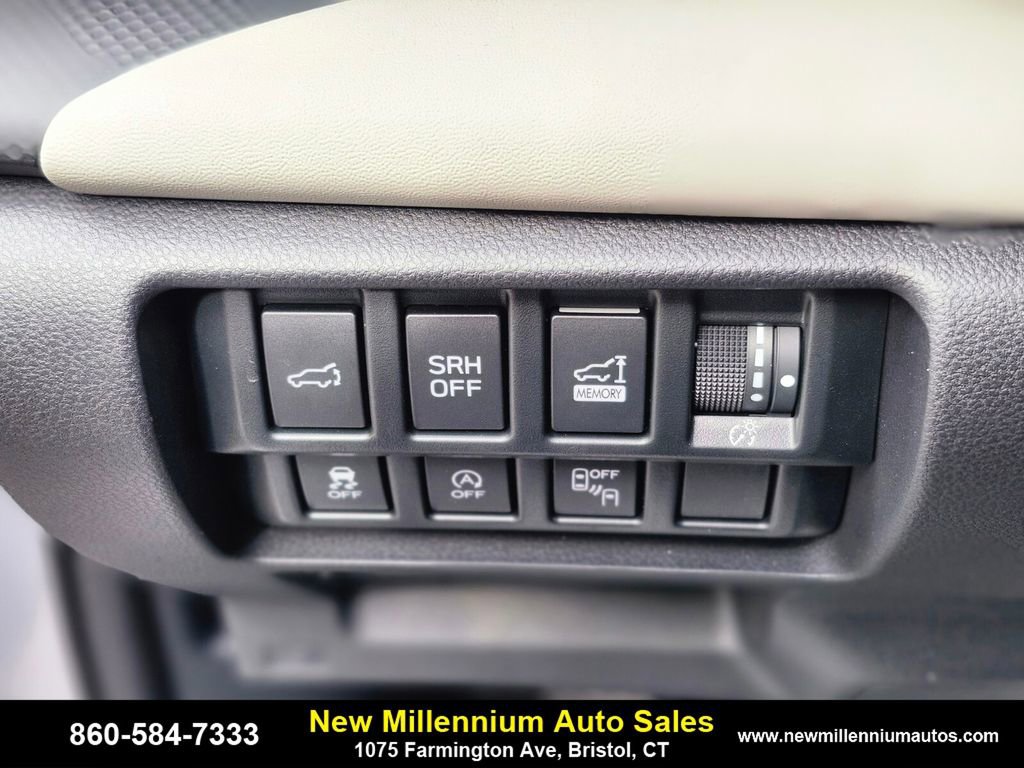Used 2024 Subaru Forester Limited image 24