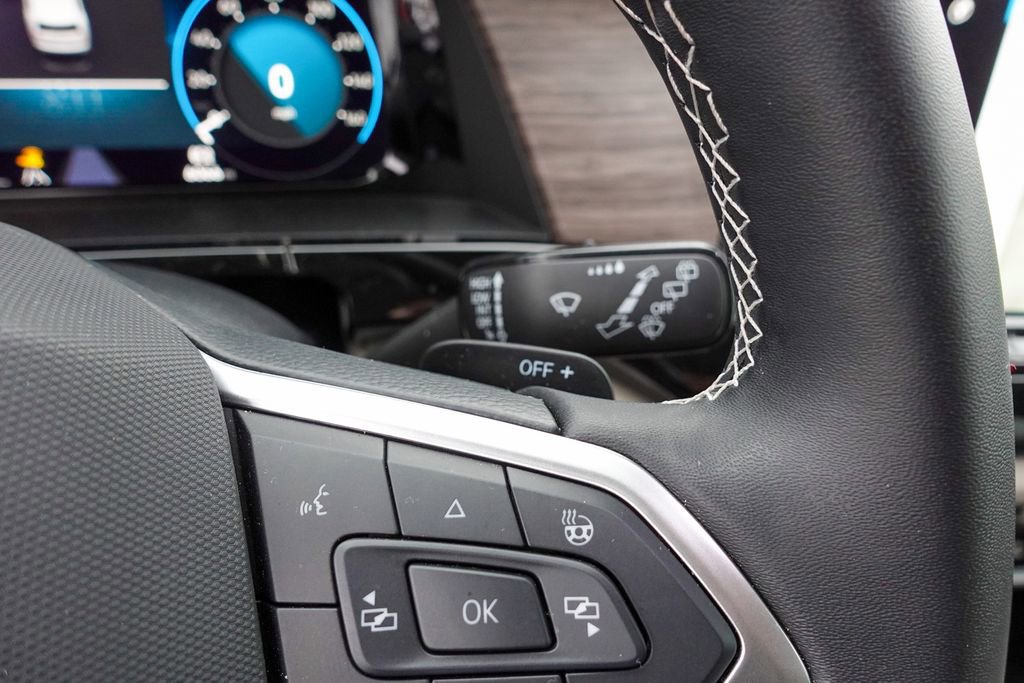 Certified 2025 Volkswagen Atlas SEL image 19