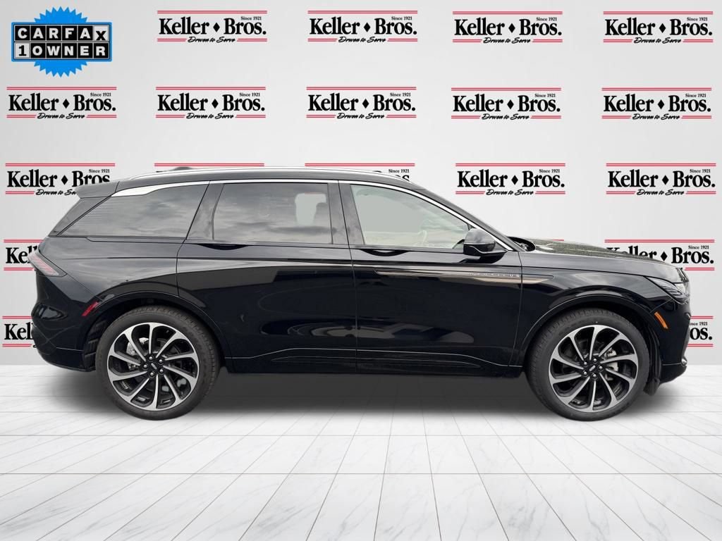 Used 2025 Lincoln Nautilus Black Label AWD/4WD image 8