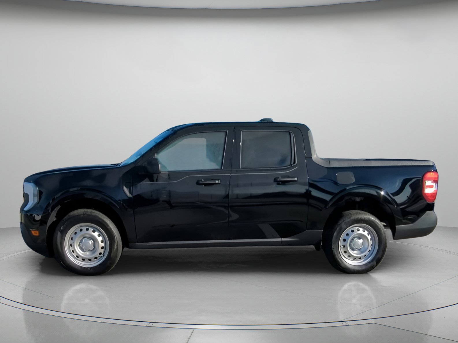 New 2026 Ford Maverick XL FWD image 16