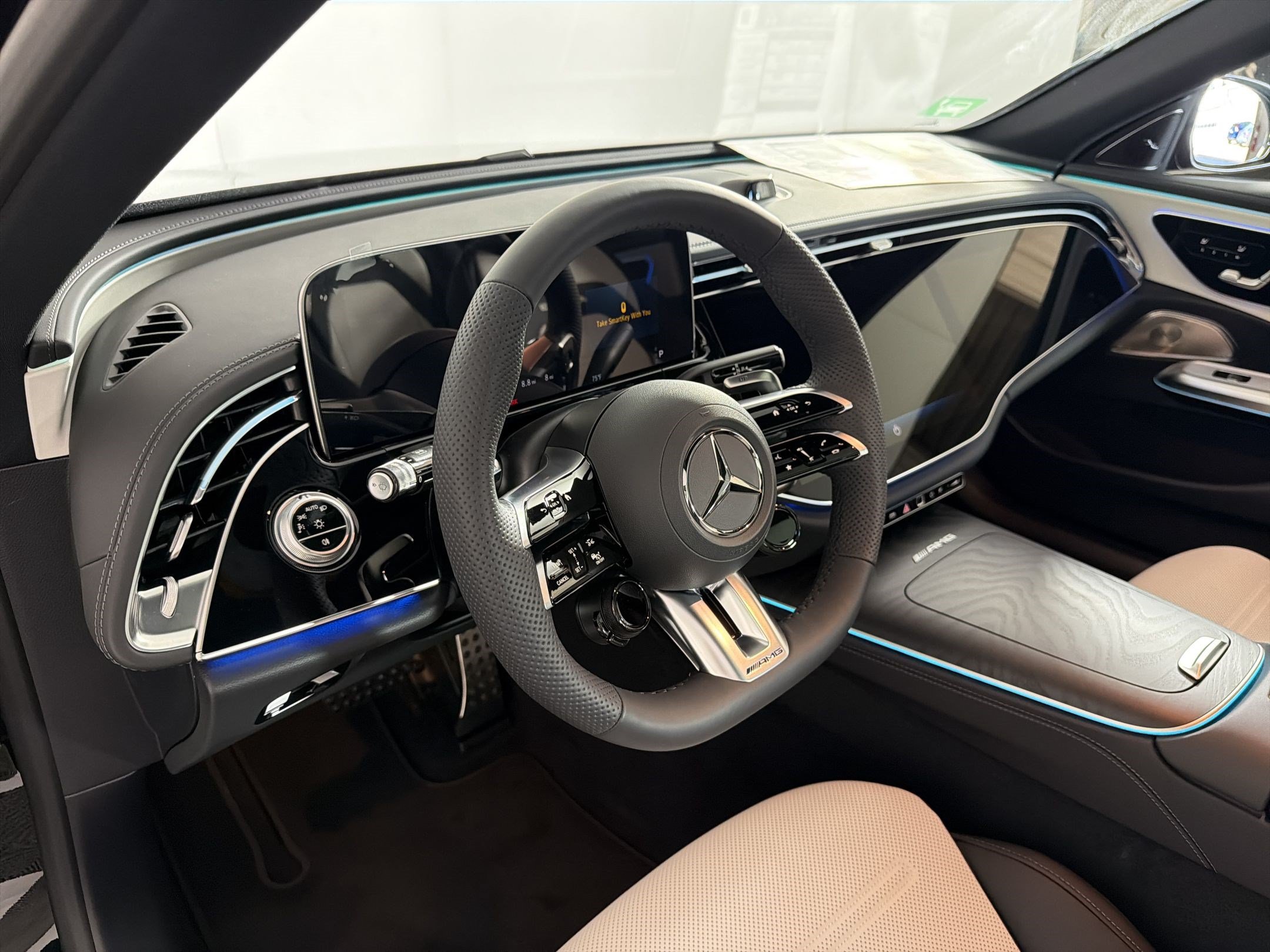 New 2026 Mercedes-Benz E 53 AMG e 4MATIC Sedan image 4