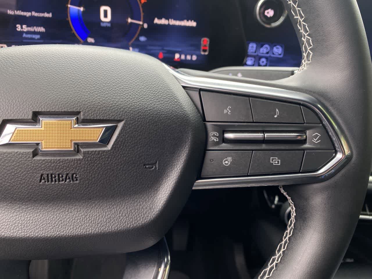Used 2025 Chevrolet Equinox EV LT w/ Convenience Package FWD image 21