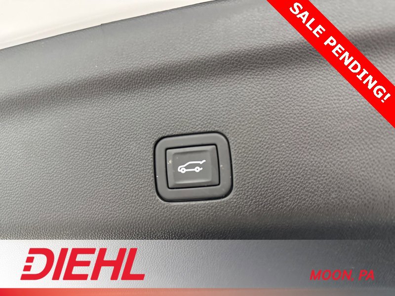 Used 2024 GMC Yukon AT4 w/ AT4 Premium Package image 13