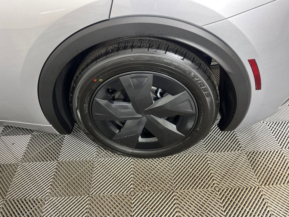 New 2026 Toyota Prius Plug-In Hybrid image 19