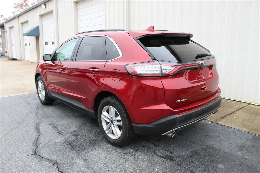 Used 2018 Ford Edge SEL w/ Equipment Group 201A image 4