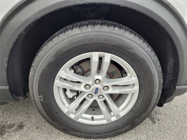 Used 2023 Ford Explorer XLT w/ Equipment Group 202A image 25