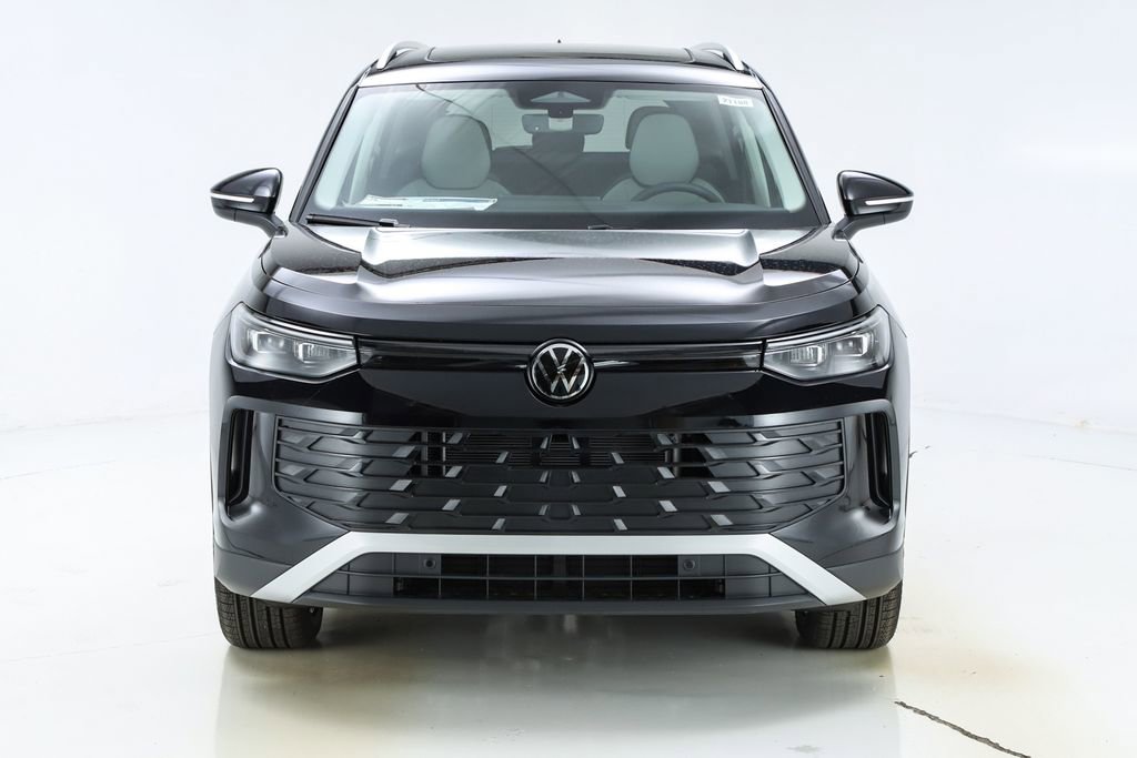 New 2026 Volkswagen Tiguan SE image 16