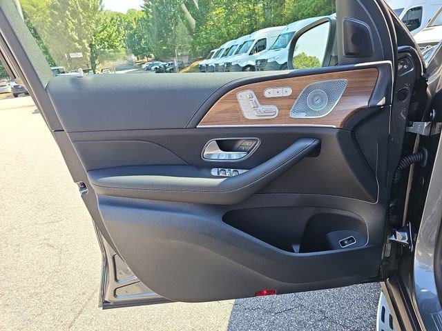 New 2026 Mercedes-Benz GLS 580 4MATIC image 27