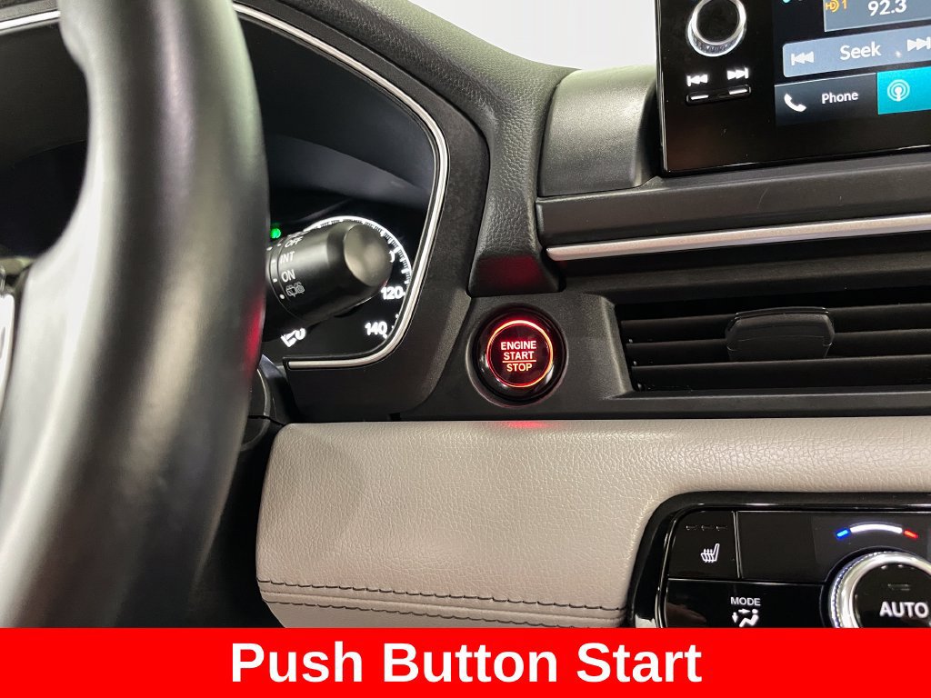 Used 2025 Honda Pilot EX-L image 4