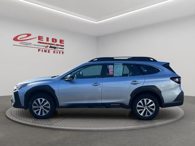 Used 2024 Subaru Outback 2.5i image 2