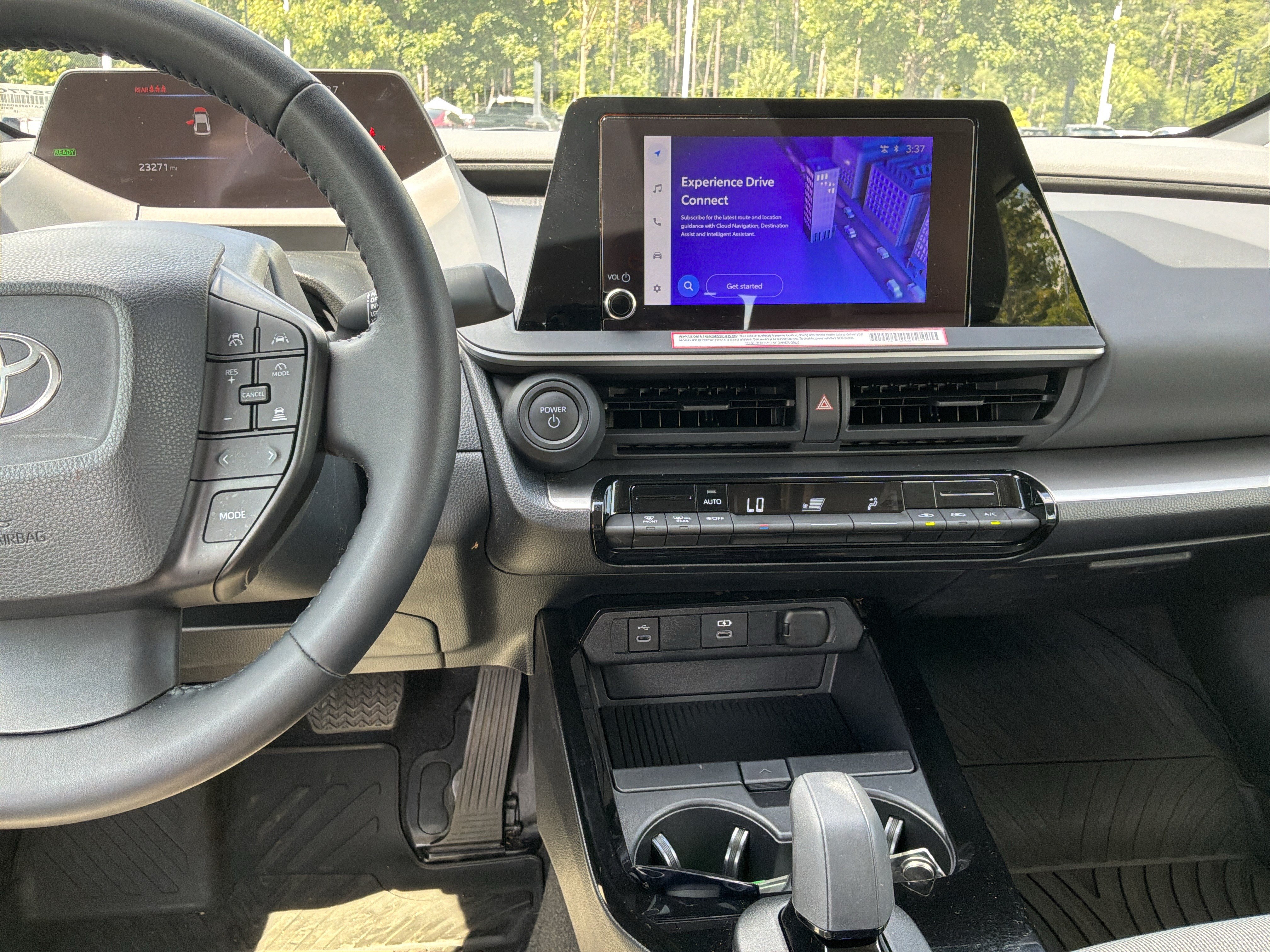 Used 2024 Toyota Prius LE FWD image 29