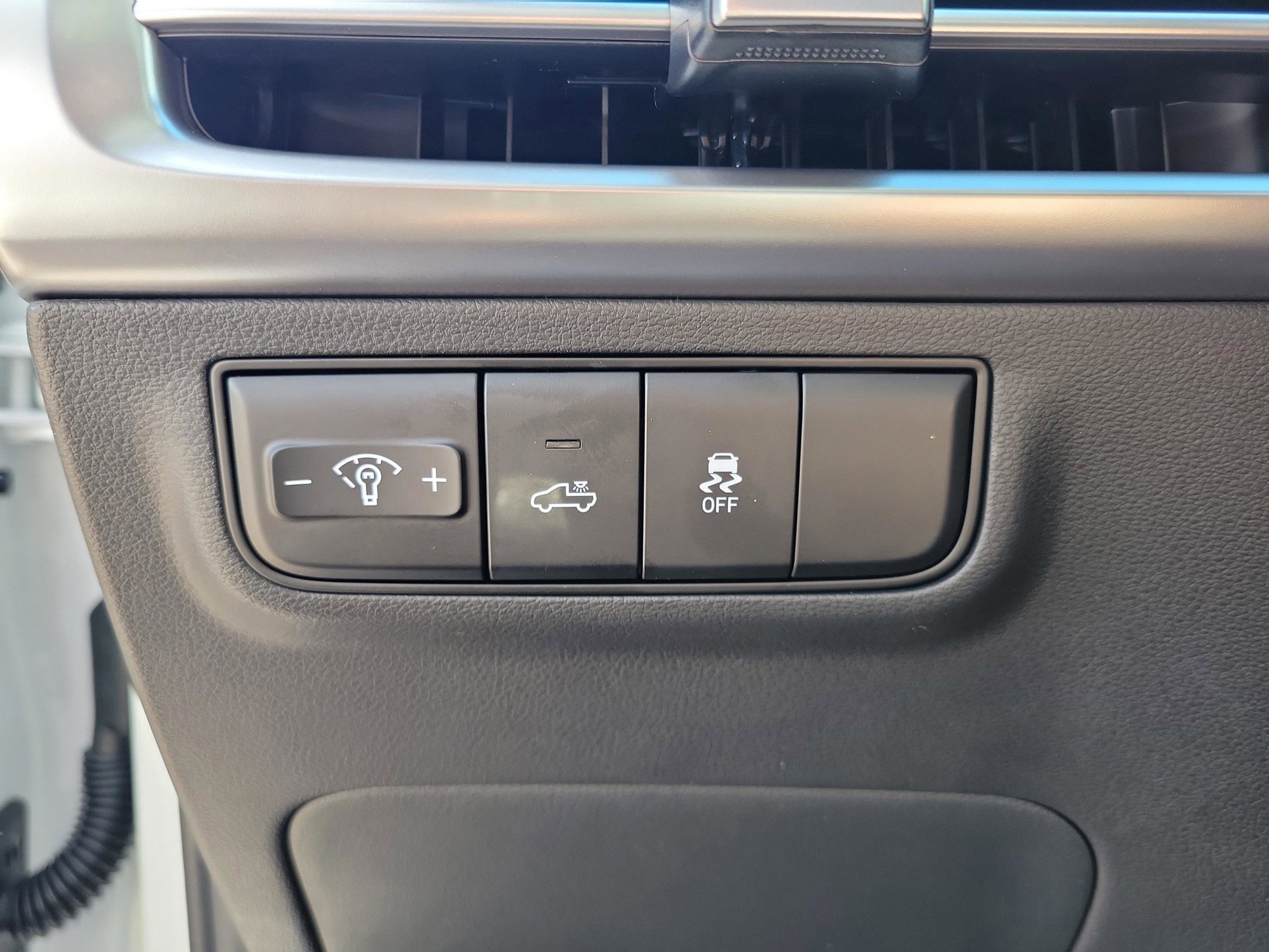 New 2026 Hyundai Santa Cruz SE image 16