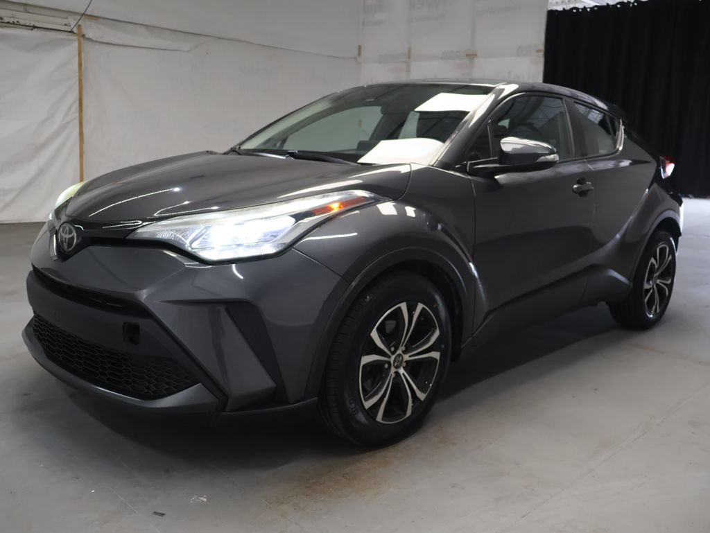 Used 2021 Toyota C-HR LE FWD image 3