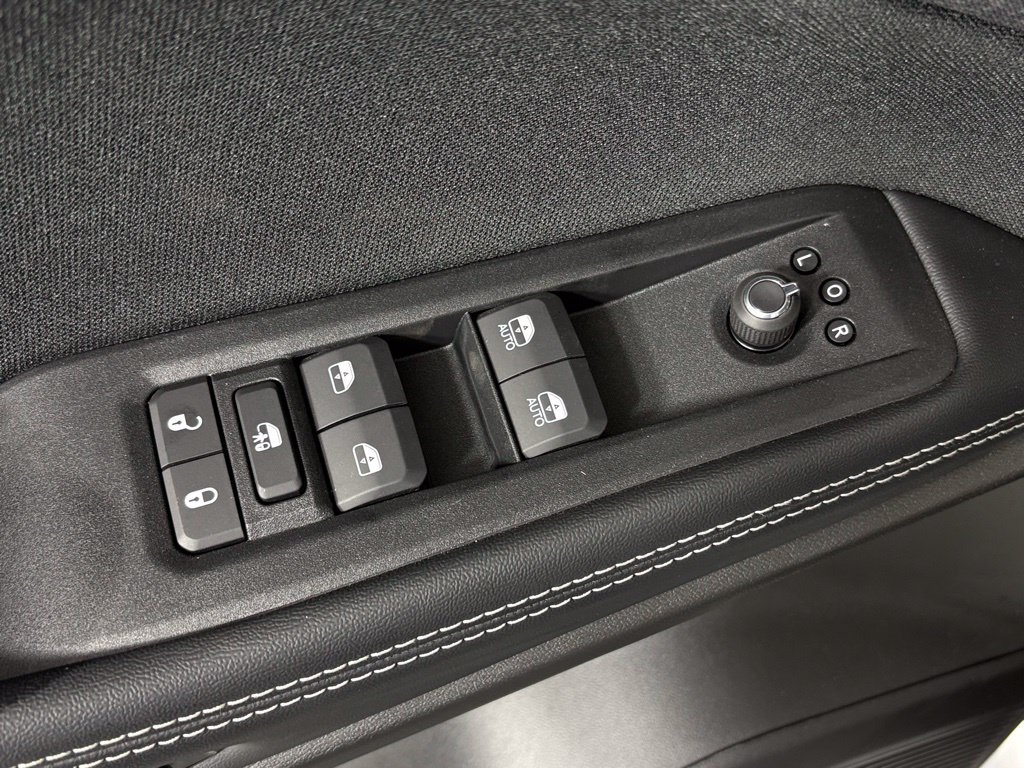 New 2026 Jeep Cherokee Laredo AWD/4WD image 15