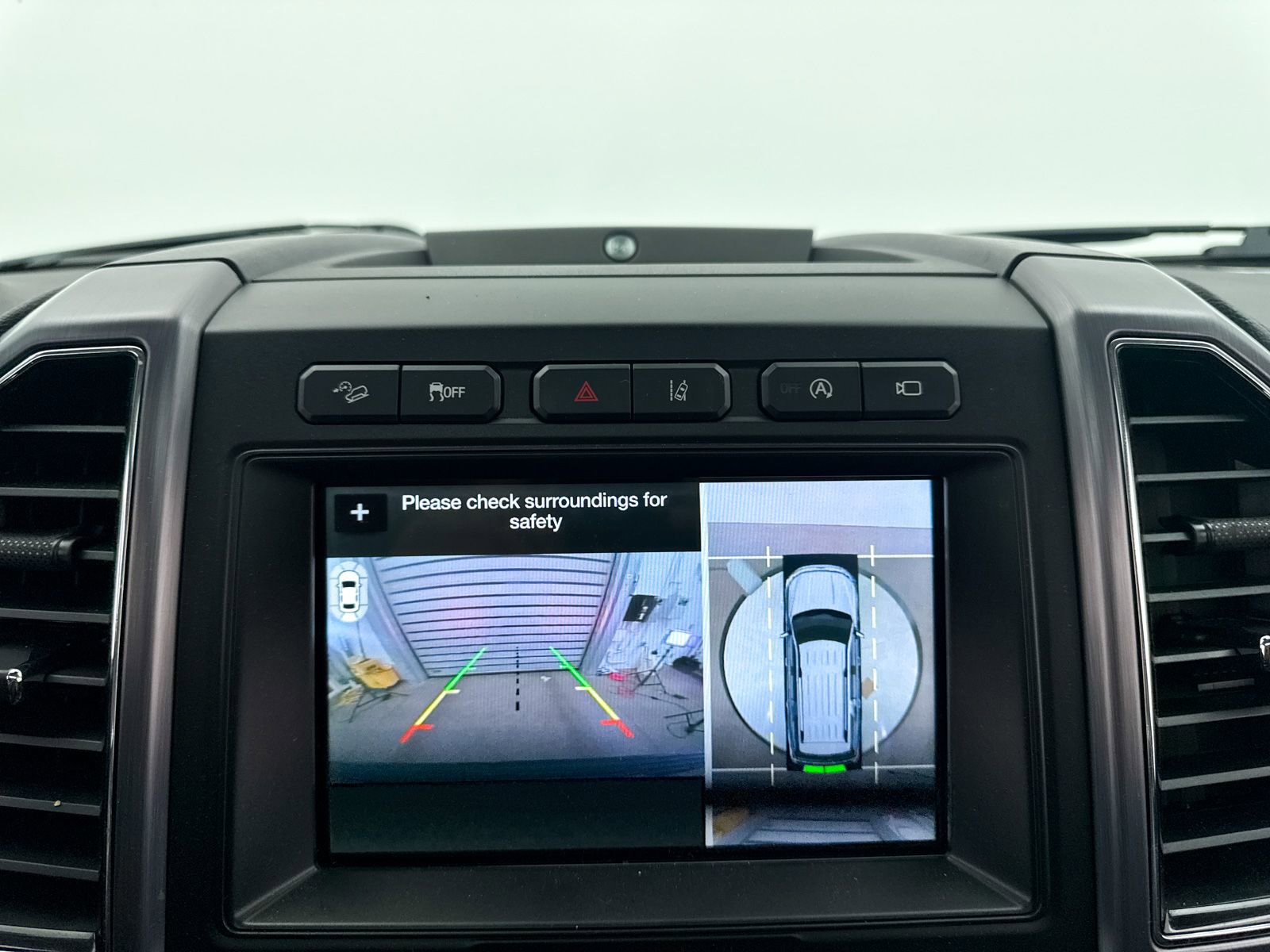 Used 2018 Ford Expedition Max Platinum AWD/4WD image 12