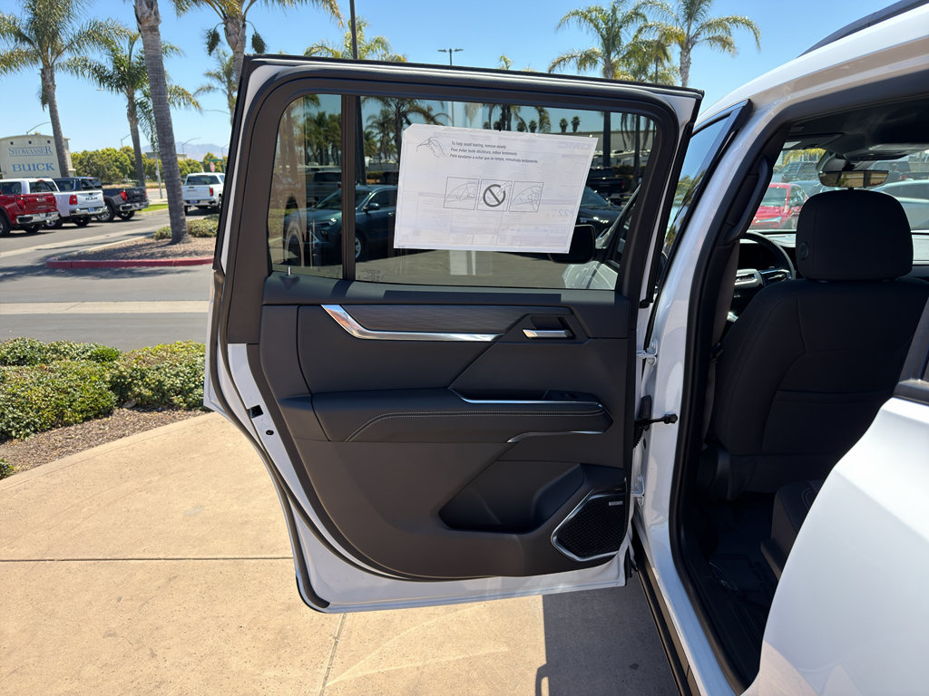 New 2026 GMC Acadia Elevation FWD image 8