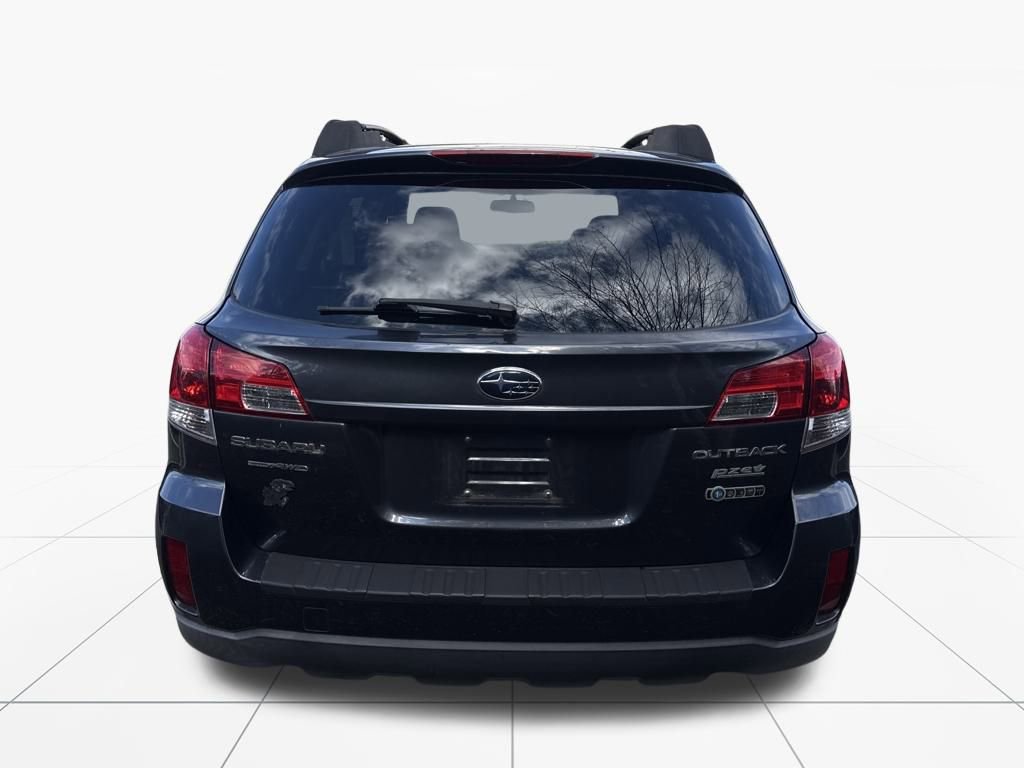 Used 2011 Subaru Outback 2.5i Premium w/ All-Weather Pkg image 7