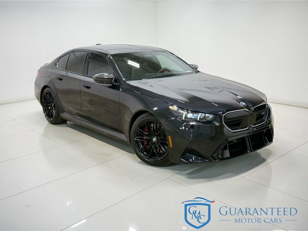 Used 2025 BMW M5 w/ Carbon Package image 10